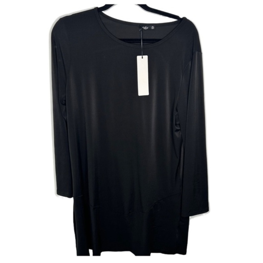 NWT Basic black longer length top 1X